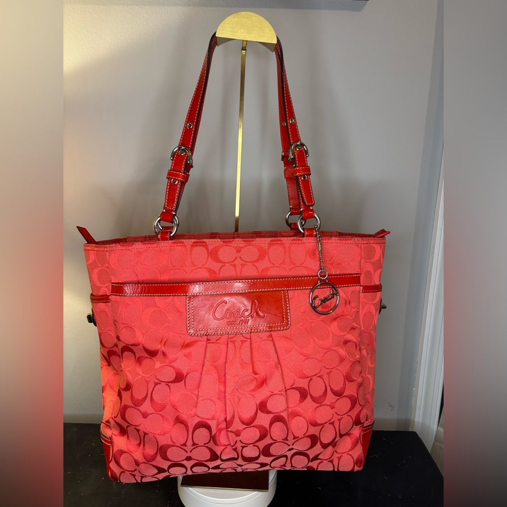 Coach Red Signature Jacquard Tote Bag 2009 EUC - Picture 1 of 9